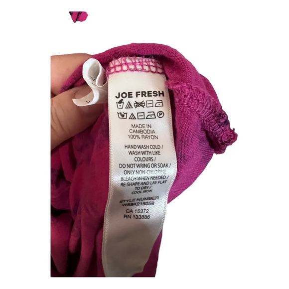 A Joe Fresh pink tank top in size large - Picture 3 of 5